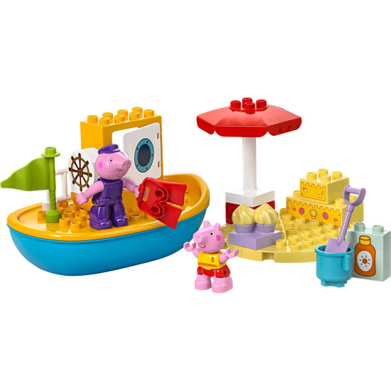 Peppa Pig a její loďka LEGO® DUPLO® 10432 u pláže s pískovým hradem