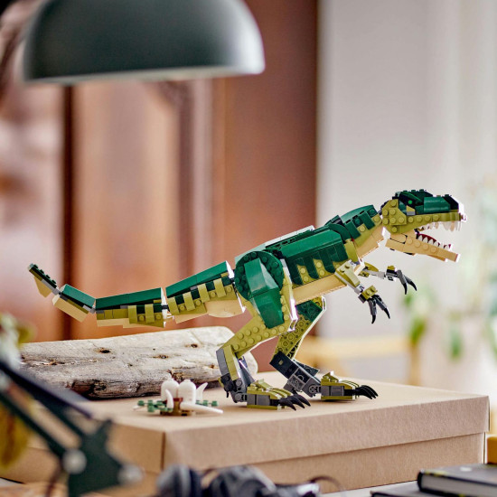 LEGO® Creator 3 v 1 modely: T-Rex, Triceratops a Pterodaktyl v akci – dokonalá stavebnice pro milovníky dinosaurů.