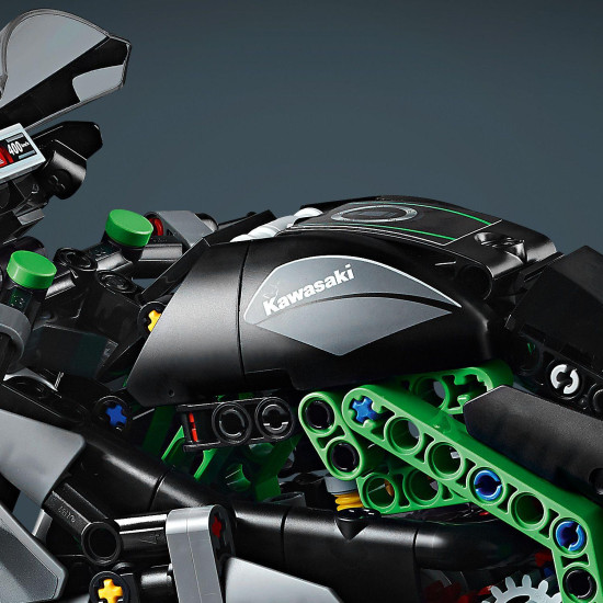 LEGO® Technic Kawasaki Ninja H2R Motorka (42170) – model s řízením, odpružením, převodovkou a pohyblivým motorem