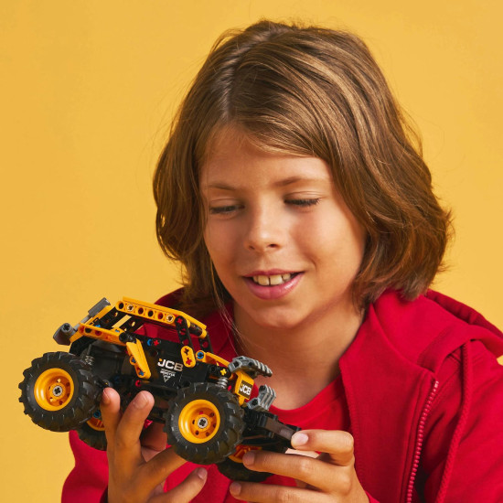 LEGO TECHNIC Monster Jam™ DIGatron™ s natahovacím motorem