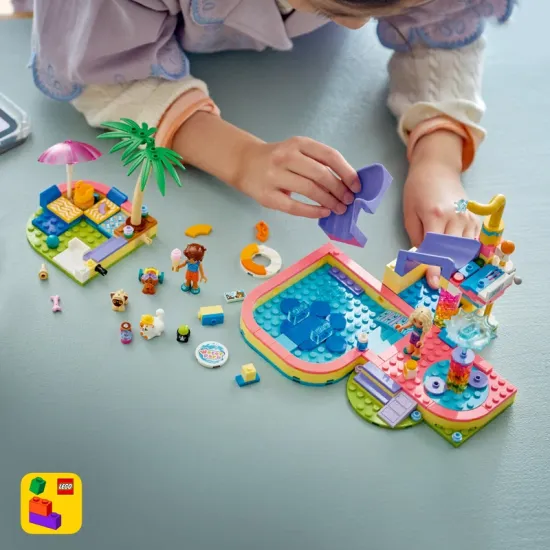 LEGO Friends 42676 Zábavný den v aquaparku