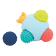 3D puzzle z míčků tvoří jeden velký míček s otvory a 5 menších míčků s různorodými texturami.