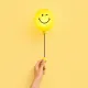 Dětské noční světlo MOB Bubbly Light Smiley World žlutá