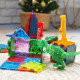 Tento set XL Dino World ukrývá v sobě největší stavebnice všech dob, plus šesti dinosaurů Magna-Tiles® a magnetické stromy.