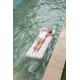 Klasické nafukovací lehátko od Swim Essentials s luxusním leopradím motivem ve starorůžových barvách se bude krásně vyjímat v bazénu i na moři. 
