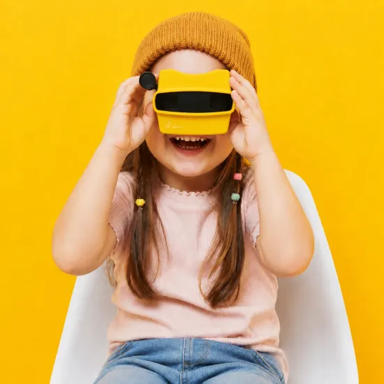 Retro 3D prohlížeč obrázků Yellow