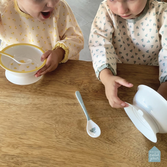 Dětská miska s přísavkou a lžičkou na přikrmy a cereálie Kuřátko Petit Jour