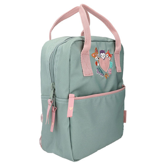 Nechte vaše dítě vyniknout s batohem, který je nejen praktický, ale také stylový.
