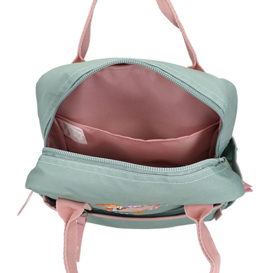 Nechte vaše dítě vyniknout s batohem, který je nejen praktický, ale také stylový.