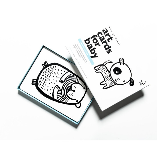 Velké kontrastní kartonové kartičky s černobílým motivem zvířátek pro rozvoj dítěte.