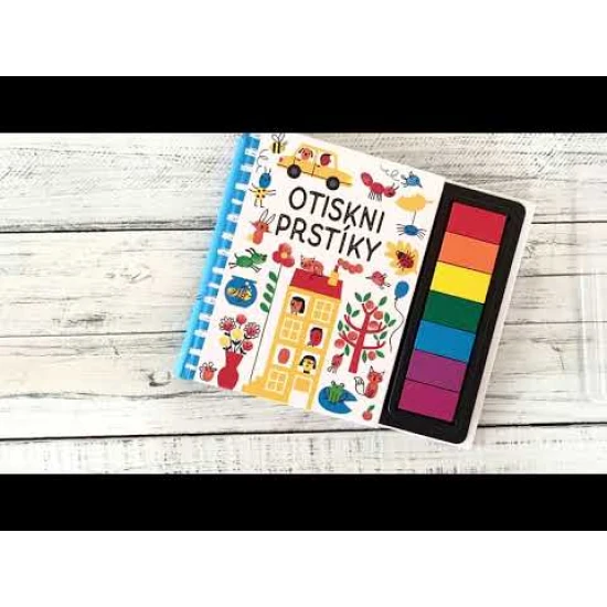 Pusťte se s dětmi do hrátek s otisky prstů - stačí odklopit víčko z barevných inkoustových polštářků a zaplnit úkoly v knize vlastními výtvory.