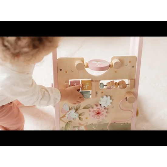 Dětské chodítko Fairy Garden: Dřevěné chodítko pro děti s aktivitami