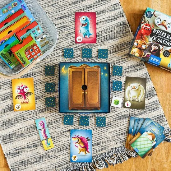 Příšerky ze skříně je kooperativní hra.