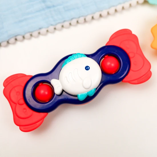 Baby spinnery mají měkké, pružné okraje a při otáčení vydávají zvuk, který dítě zaujme.