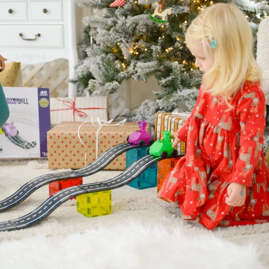 Magnetická stavebnice Downhill Duo 40 dílů. Skvělý dárek pro děti, které milují auta.