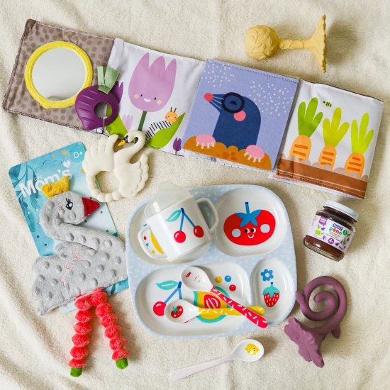 Oboustranná textilní knížka s motivem zahrady pro nejmenší do kočárku, postýlky i na hrací deku.