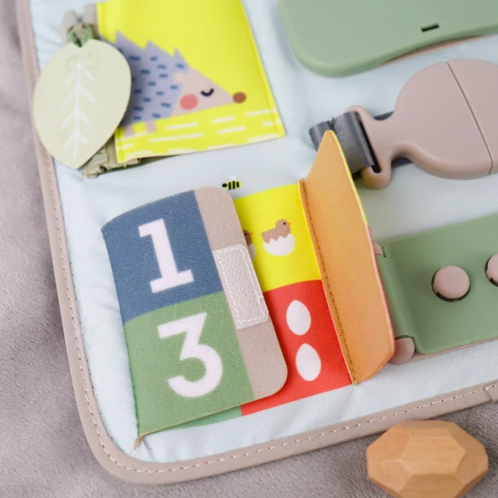 TAF TOYS Hrací pult Zahrada Hrací pultík se spoustou aktivit určený pro děti od 18 měsíců.