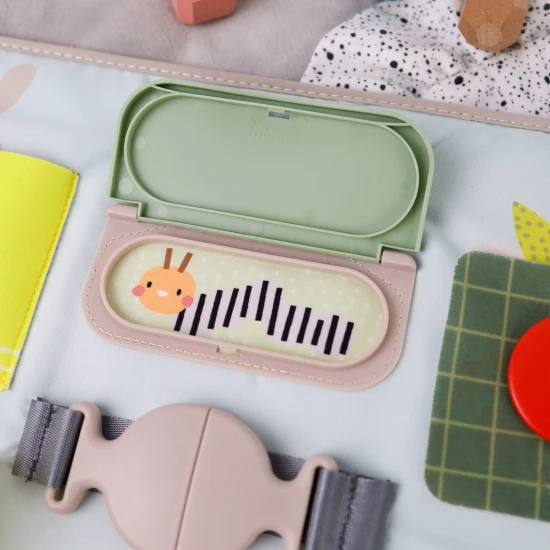 TAF TOYS Hrací pult Zahrada Hrací pultík se spoustou aktivit určený pro děti od 18 měsíců.