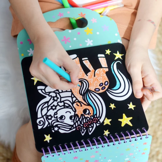 Sametové omalovánky Jednorožci s 8 fixy Kreativní sada Tookyland