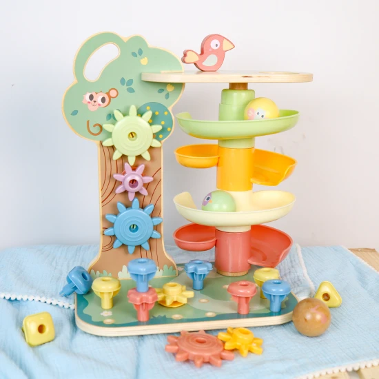 Barevný aktivity pultík s kuličkovou dráhou