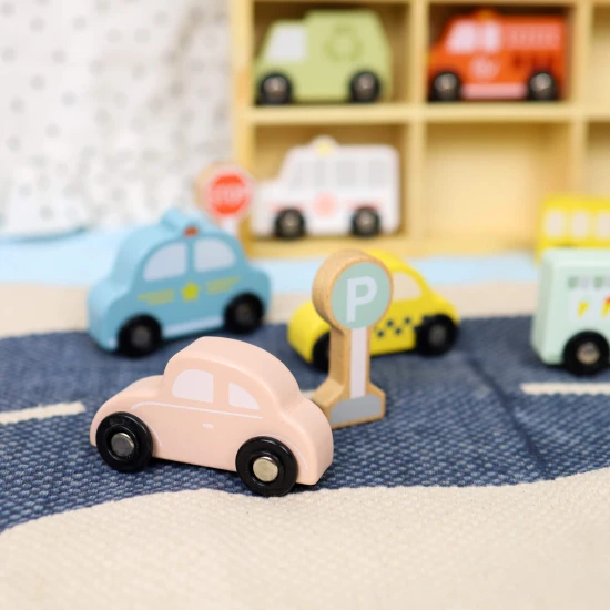 Dřevěná autíčka sada