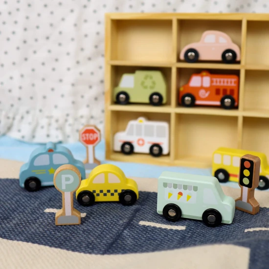 Dřevěná autíčka sada
