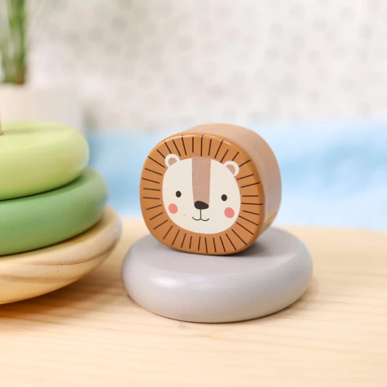 Dřevěná pyramida Lev