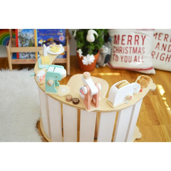 Kávovar s příslušenstvím