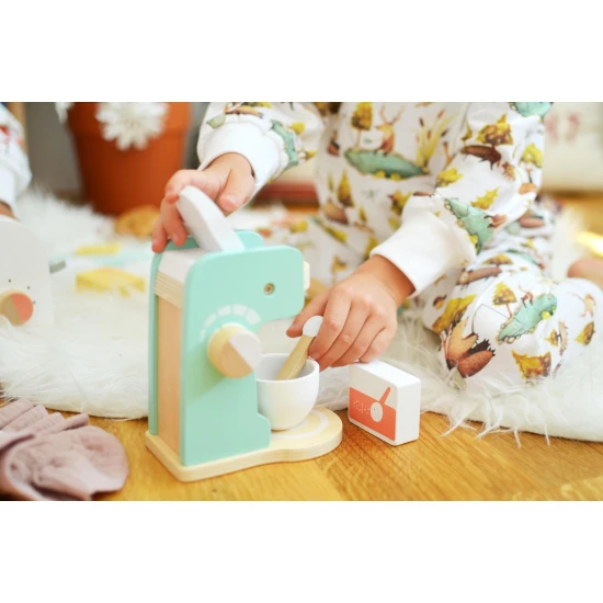 Kávovar s příslušenstvím