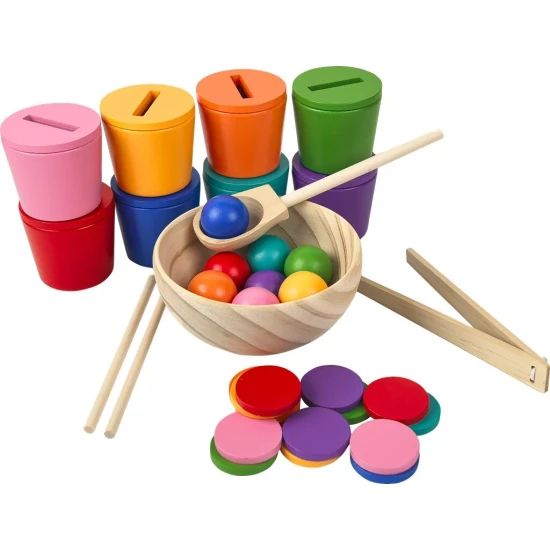 2Kids Toys Kuličky, kalíšky a mince Duhové 8 barev Dřevěná Montessori hračka pro děti na rozvoj jemné motoriky, koordinace ruka-oko a vnímání barev.