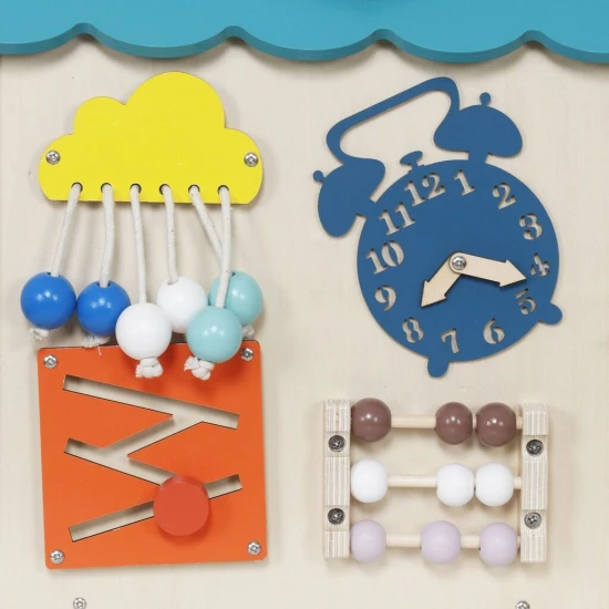 Dřevěný Montessori domeček se zámky a aktivitami pro děti – interaktivní vzdělávací hračka