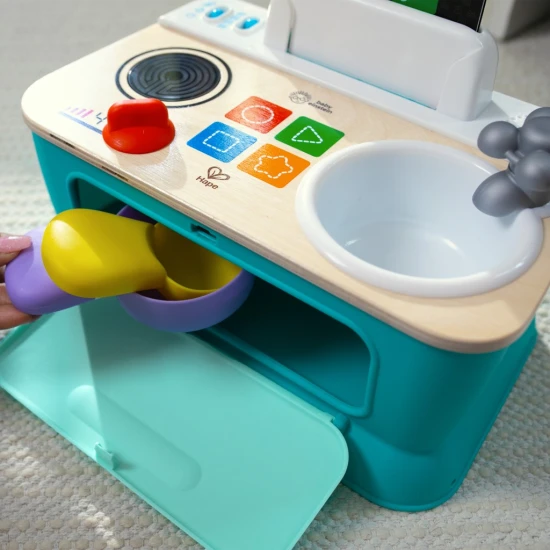 Hudební hračka Kuchyňka Magic Touch Kitchen™ Pretend to Cook HAPE 9m+ Baby Einstein 12933-6