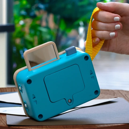 Baby Einstein Fotoaparát se zvukem Učení barev je hračkou s hračkou fotoaparát Baby Einstein.