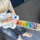 Tato dřevěná hračka je vybavena oceněnou technologií Magic Touch, díky které máte hudbu na dosah ruky