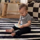 Nechte založit vašeho drobečka vlastní pochodovou kapelu s tamburínou od Baby Einstein.