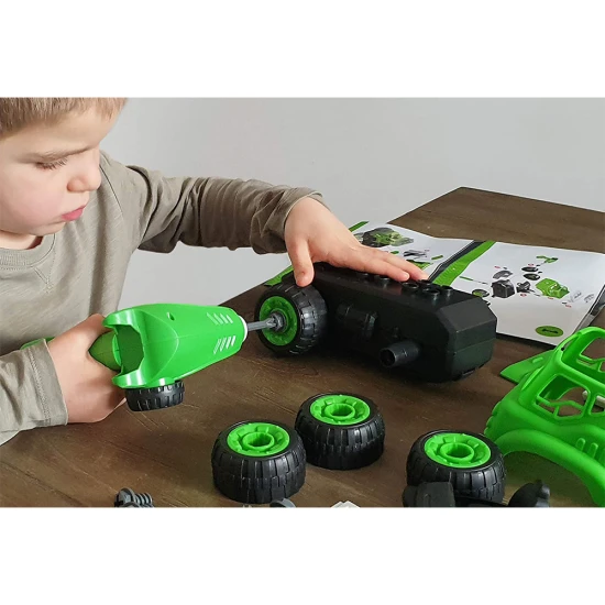 Stavebnice popelářského auta (2 varianty vzhledu auta) na dálkové ovládání, které si dítě sestaví samo.