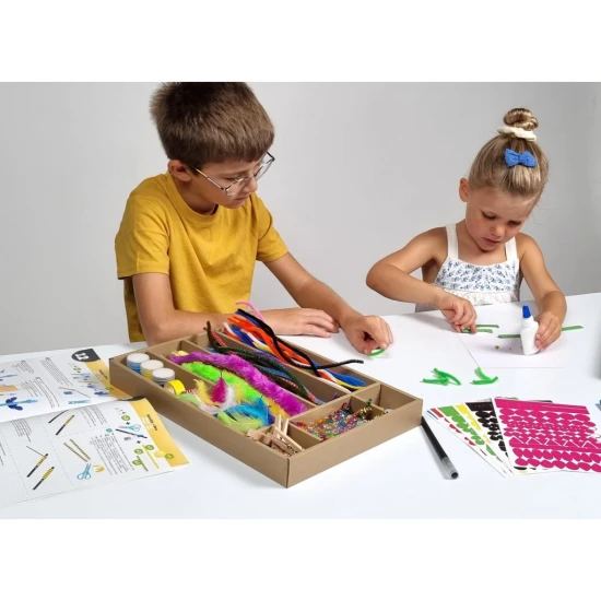 Tvůrčí sada pro kreativní děti. 