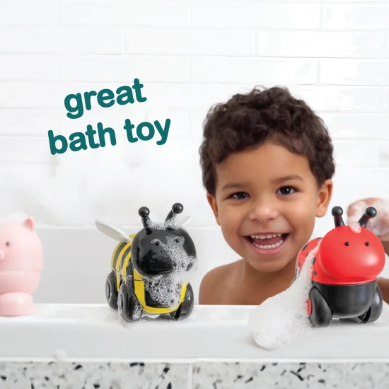 Magnetická zvířátka Magimals Wheely – dřevěná hračka Beruška a Včela na kolečkách s magnetickými částmi