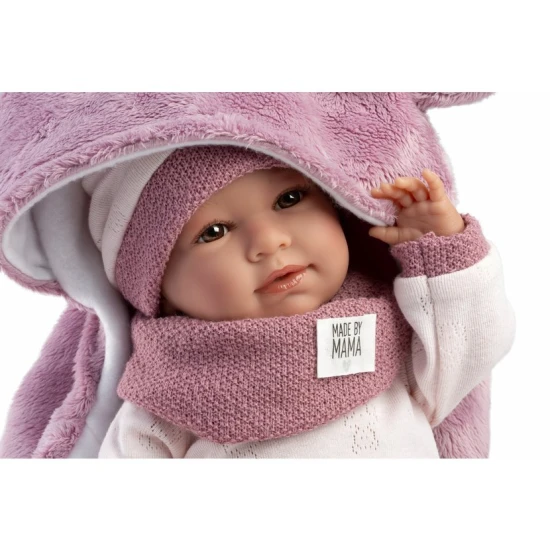 Mluvící miminko Llorens s měkkým tkaninovým tělem, které říká 'mama' a 'papa', 42 cm