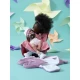 Mluvící miminko Llorens s měkkým tkaninovým tělem, které říká 'mama' a 'papa', 42 cm