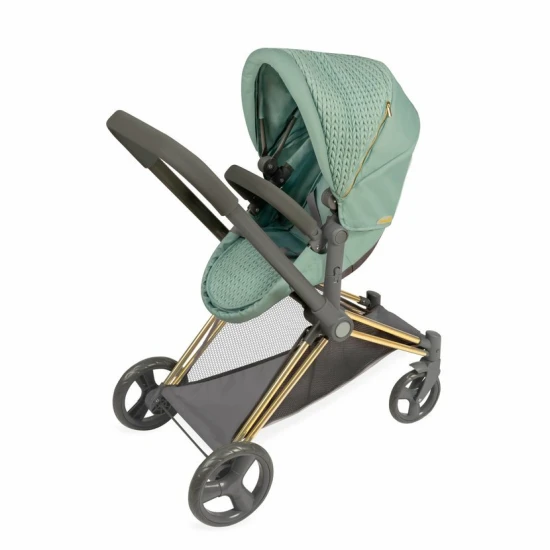 Skládací kočárek pro panenky DeCuevas 81773 Capriccio 2025 v mentolově zelené barvě s odnímatelnou korbičkou a taškou