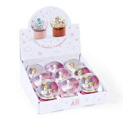 Kráska: nerozbitná mini sněžná koule