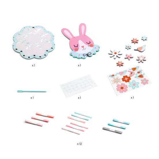 Dítě si vytvoří svůj první lapač snů, který ho ochrání před tmou a špatným snem.