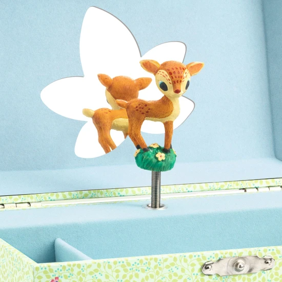 Srnče: hrací skříňka se zásuvkou