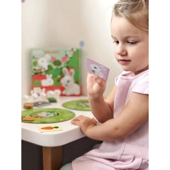 Djeco Hra Zajíci Rodinná hra Zajíci: Jednoduchá a roztomilá pro děti od 2,5 roku