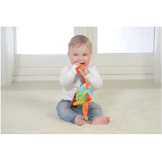 Závěsná smyslová hračka Vážka pro rozvoj smyslů Dolce