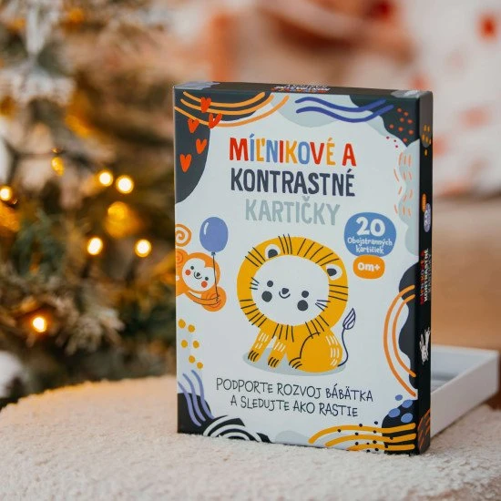 Kontrastní a milníkové kartičky pro rozvoj miminka.
