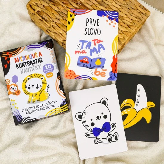 Vánoční sada plyšový jelen a karty milníků a kontrastů 2 v 1 Dárek plný něhy a vzpomínek – ideální pro nové rodiče