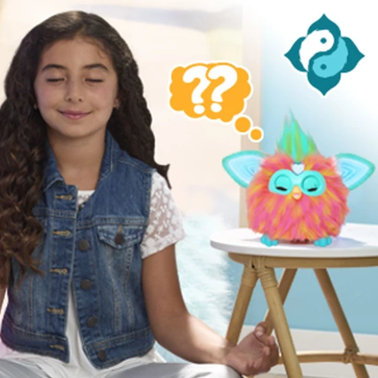 Hasbro Furby v korálové barvě – interaktivní plyšová hračka