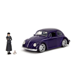 Wednesday auto 1972 VW Beetle 1:24 a figurka Wednesday Wednesday auto 1972 VW Beetle 1:24 a figurka Wednesday